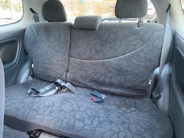 Toyota Yaris 1.0i 16V cat 3 porte