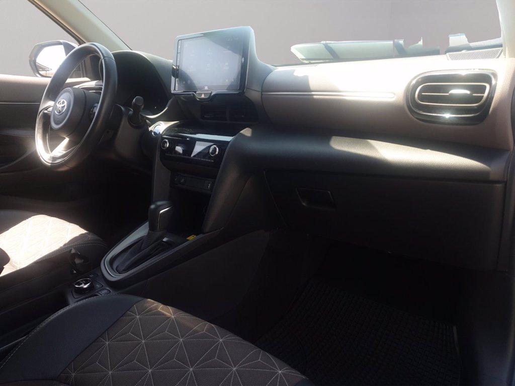 TOYOTA Yaris cross 1.5h lounge awd-i 116cv e-cvt del 2022