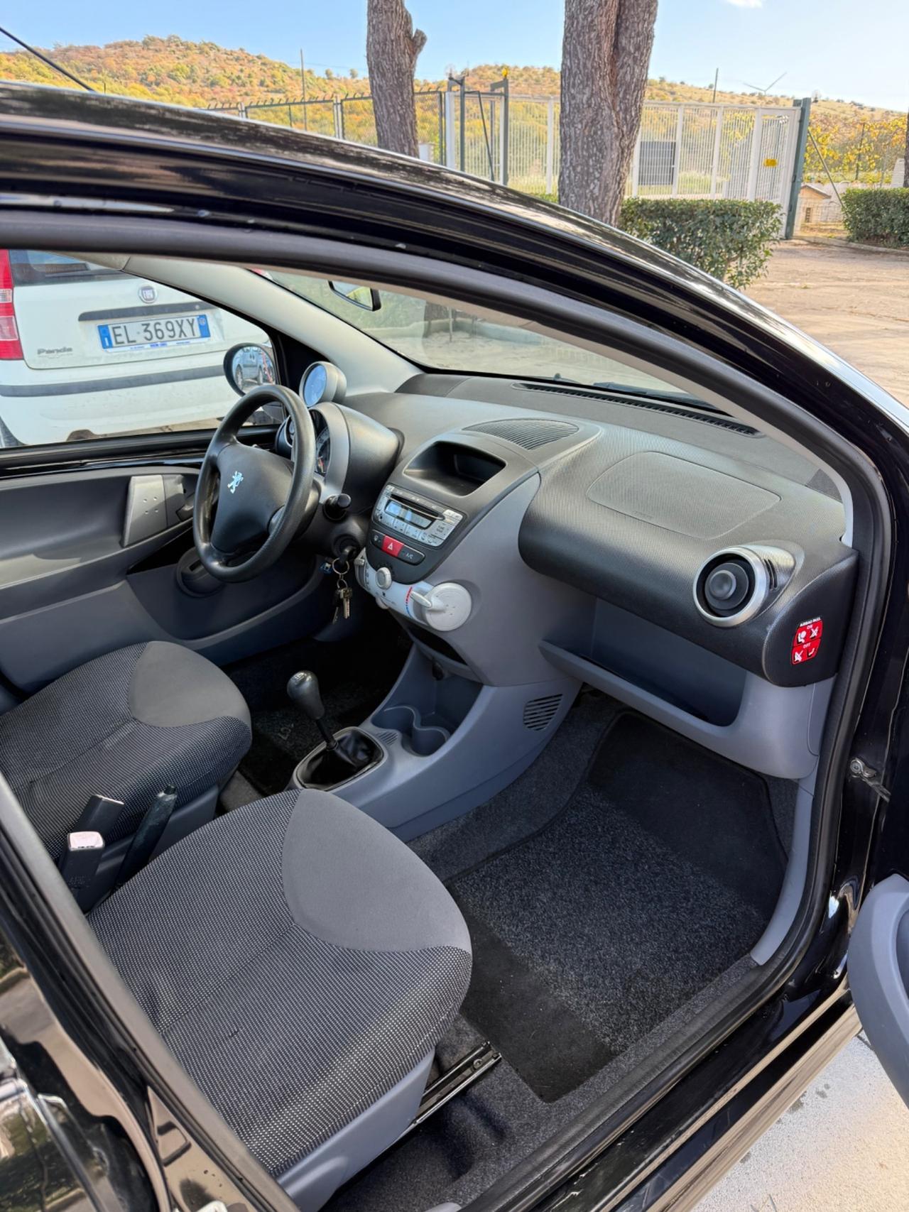 Peugeot 107 1.0 68CV 5p. Plaisir