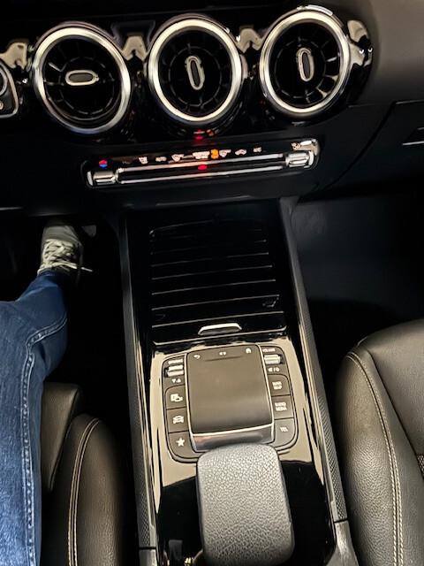 Mercedes-benz GLA 200 180 d Automatic Premium 2023