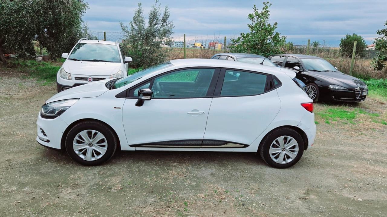 Renault Clio TCe 12V 90 CV GPL 5 porte Moschino Zen