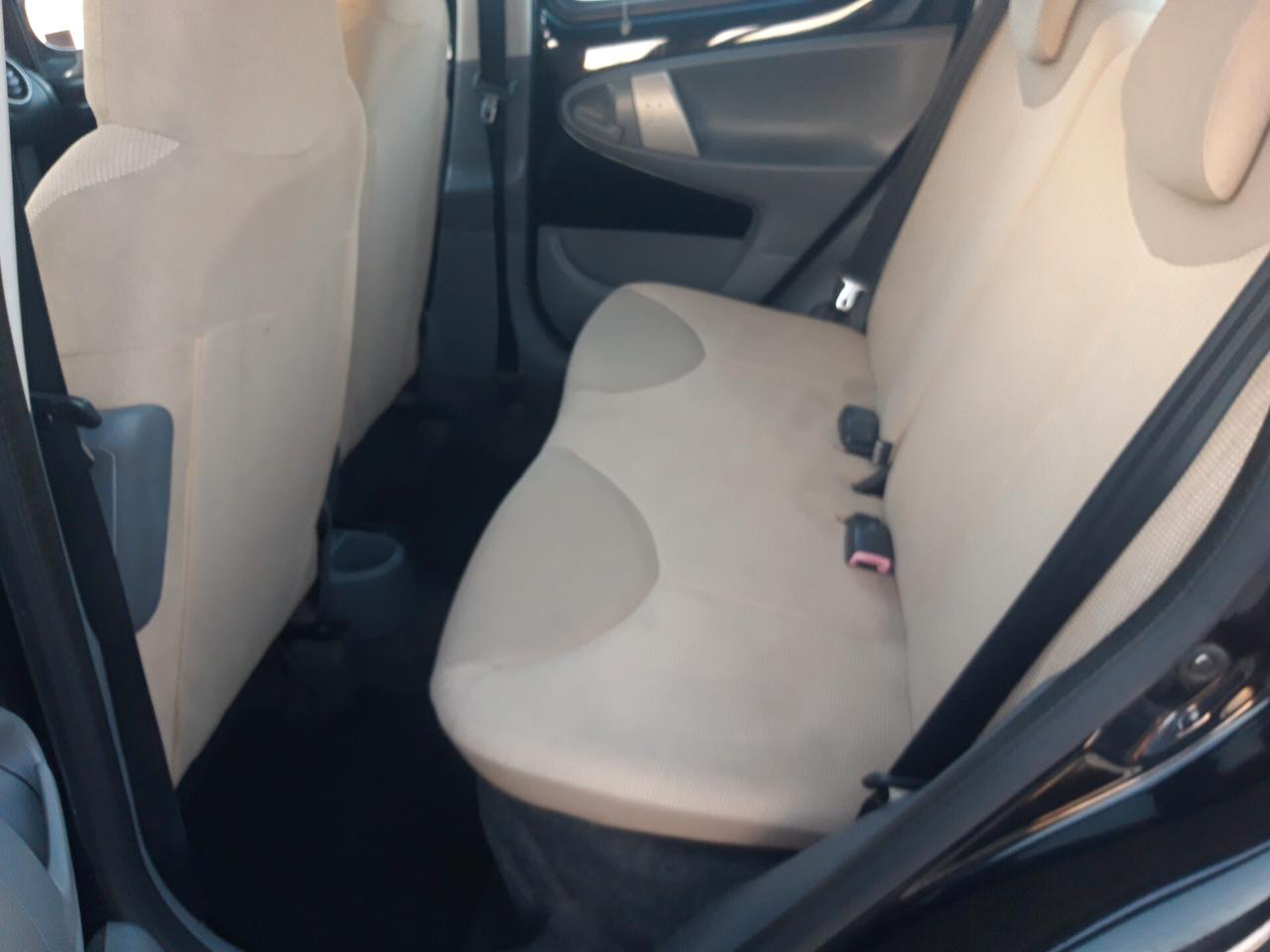 Peugeot 107 1.0 68CV 5p. Plaisir