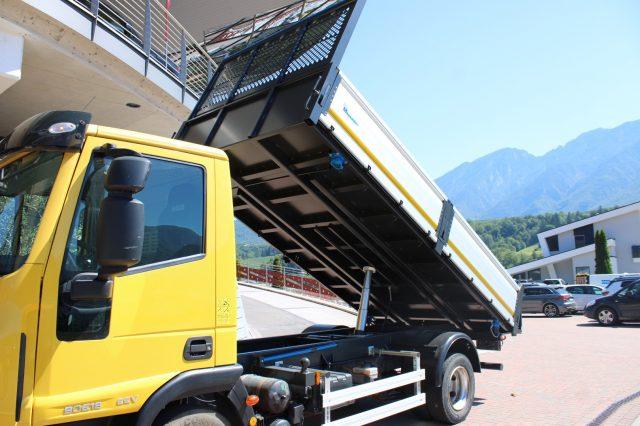 IVECO EUROCARGO ML90E18/P RIBALTABILE TRILATERALE