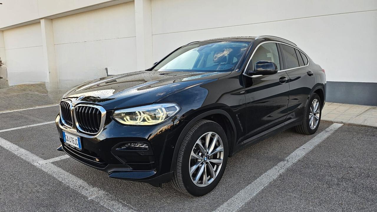 Bmw X4 xDrive20d ADVANTAGE automatica Cromo Navi Telecamera