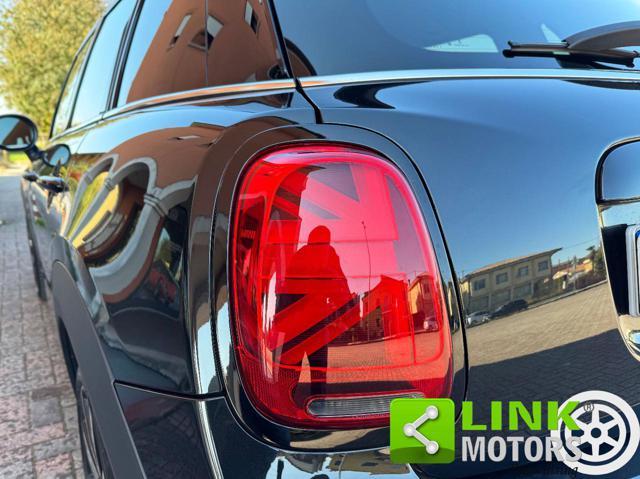 MINI Cooper 1.5 Cooper Classic Piano Black exterior