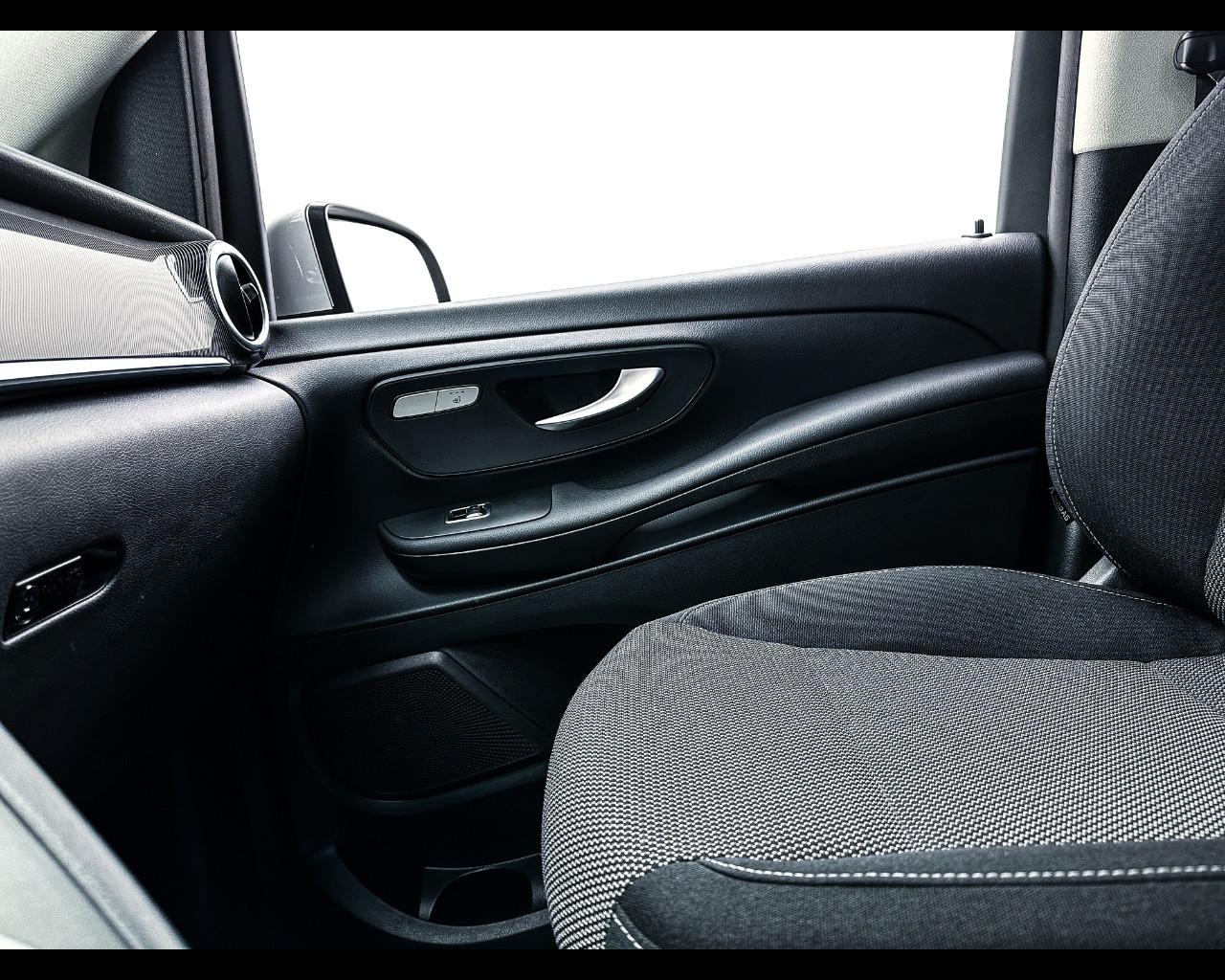 Mercedes-Benz Classe V (W447) - V 200 d Automatic 4Matic Executive Compact