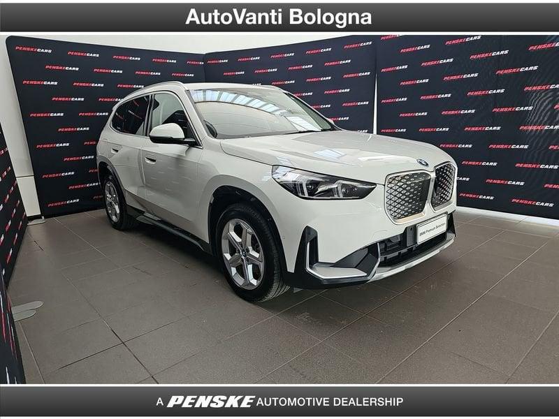 BMW iX1 eDrive 20 X-Line