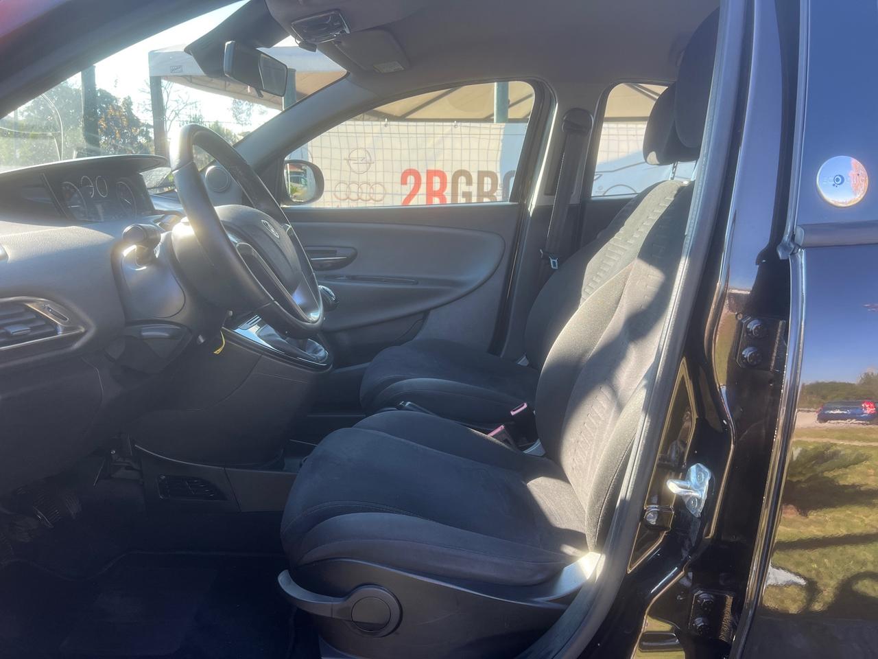 Lancia Ypsilon 1.2 69CV GPL Ecochic-2013"PERFETTA"