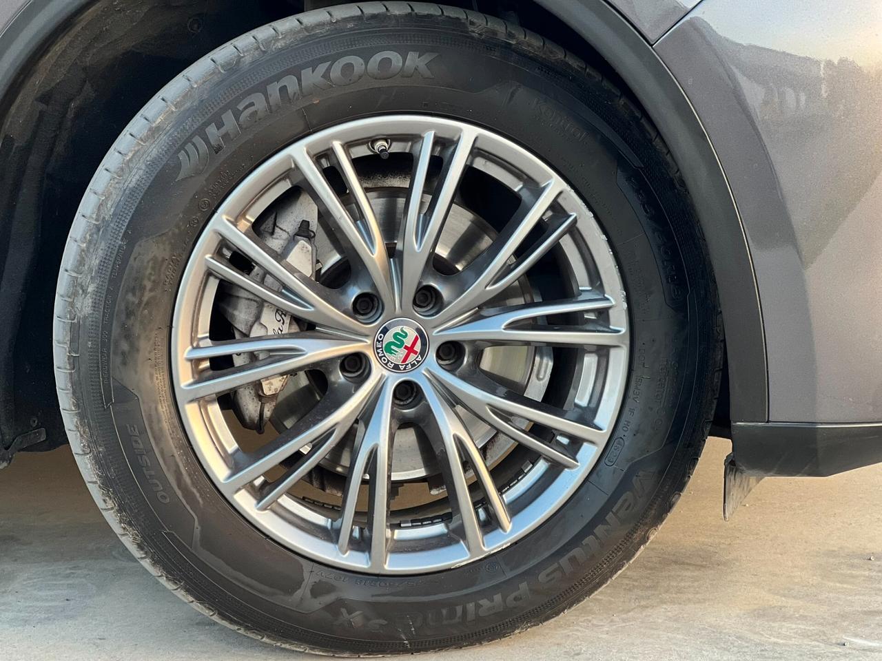 Alfa Romeo Stelvio 2.2 Turbodiesel 160 CV AT8 RWD Business