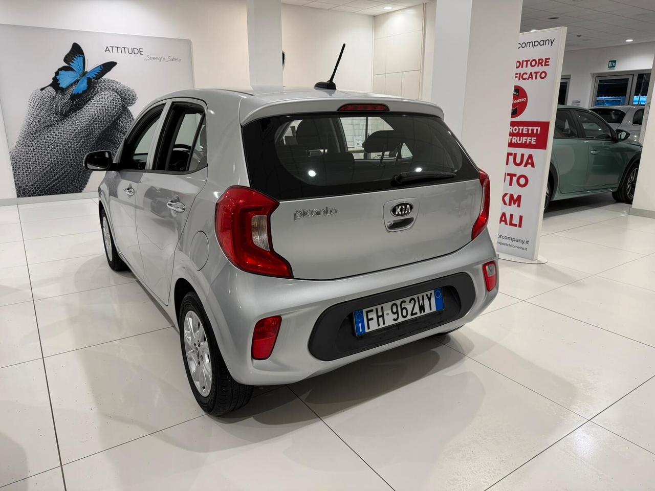Kia Picanto 1.0 12V 5 porte Cool