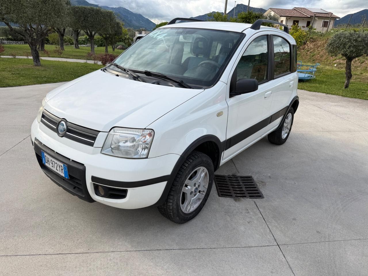Fiat Panda 4x4 TASTO ELD GANCIO TRAINO -- 119000 km