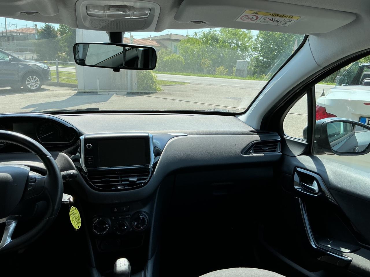 Peugeot 208 1.2 GPL Neopatentati