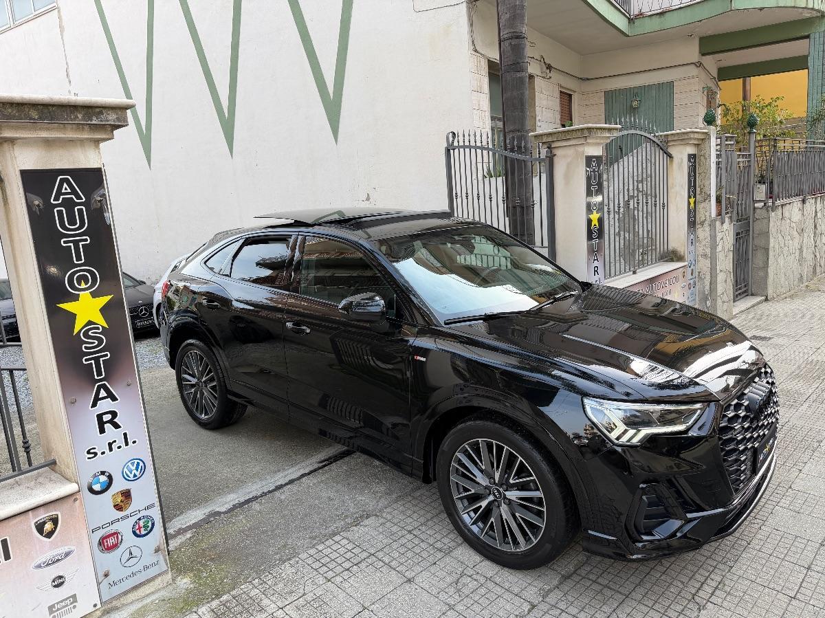 Audi Q3 Sportback 40 TDI Quattro S-line Identity Black 200 CV