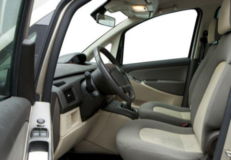 Lancia Musa I 2004 1.9 mjt Oro