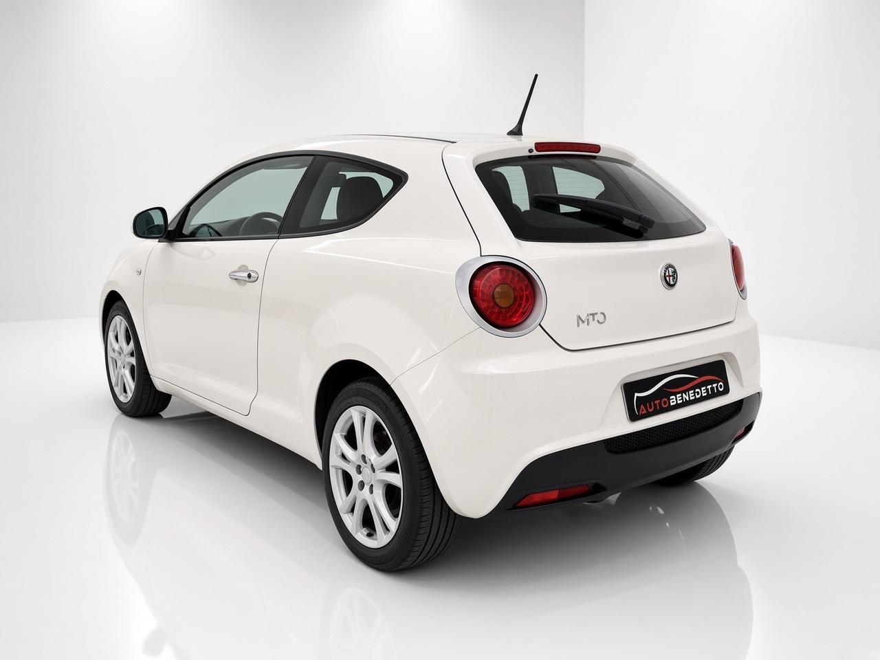 Alfa MiTo 1.4 120 CV GPL Distinctive 2012