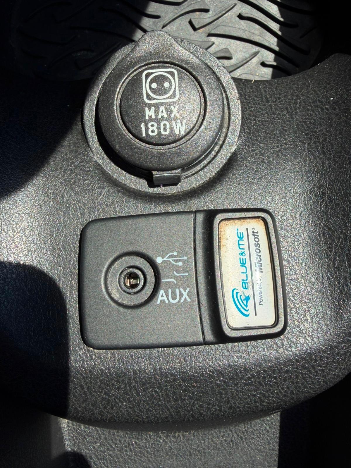 Lancia Ypsilon 0.9 TwinAir 85 CV 5 porte Benzina Metano Ecochic