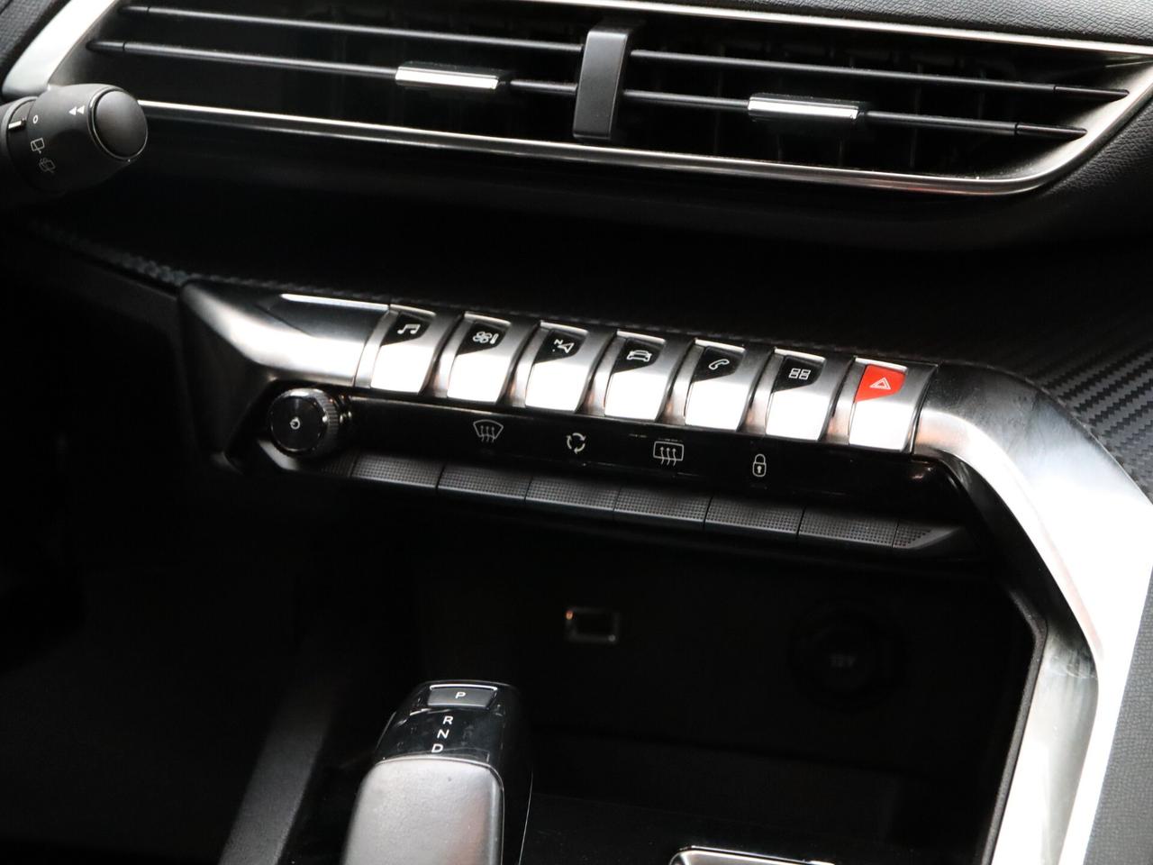 PEUGEOT 5008 II 2021 1.5 bluehdi Allure Pack s * 7 POSTI *