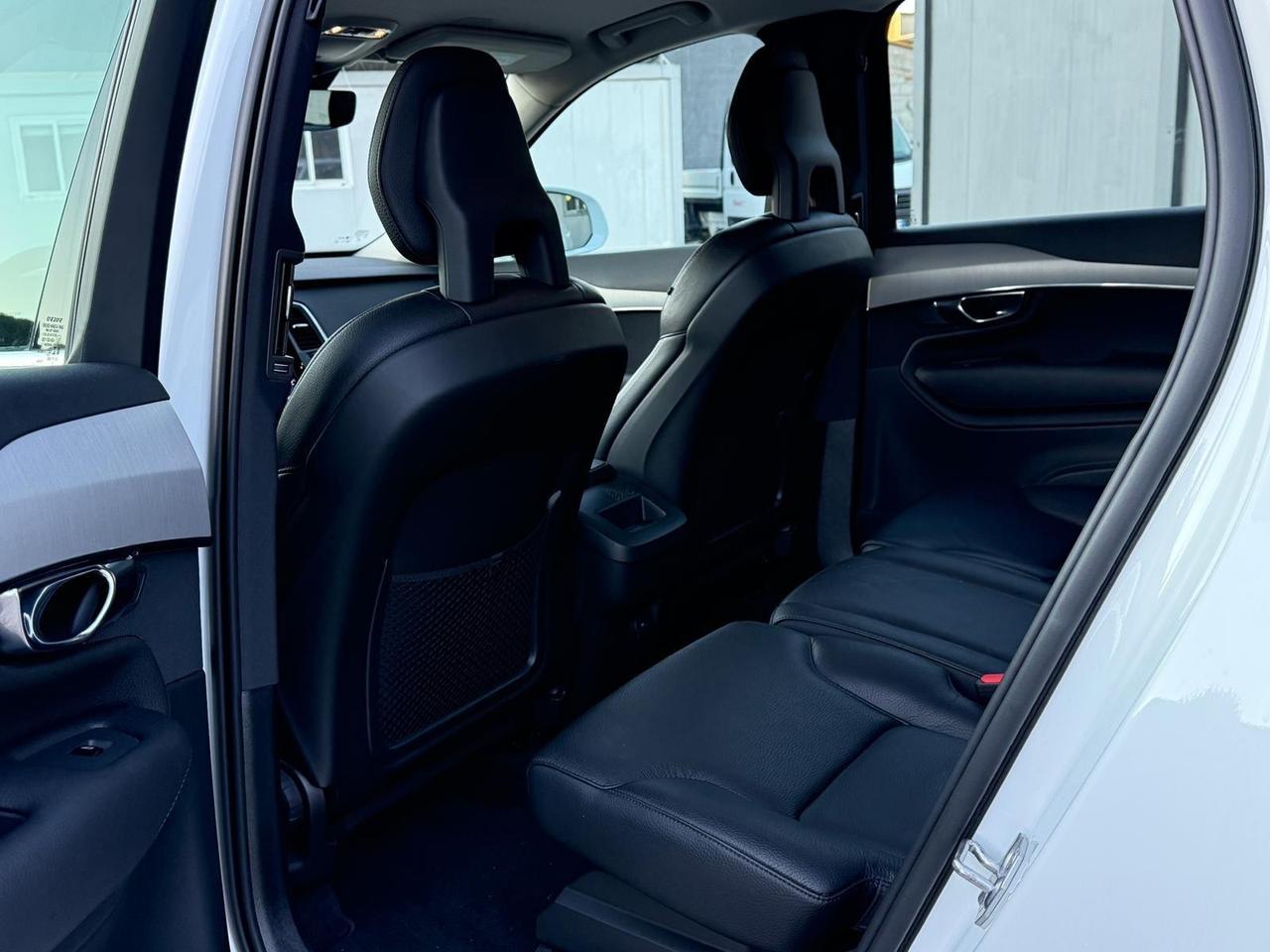 VOLVO XC90 MOMENTUM AWD IVA ESPOSTA