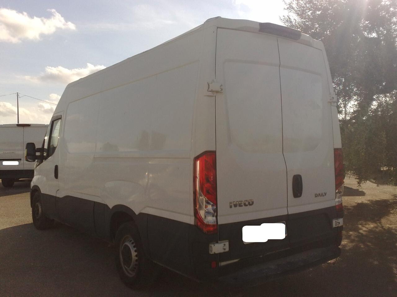 Iveco Daily 35s15 2.3hpt Furgone - 2015