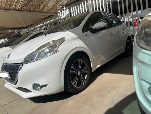 PEUGEOT 208 GPL 11/2014 FULL OPTIONAL