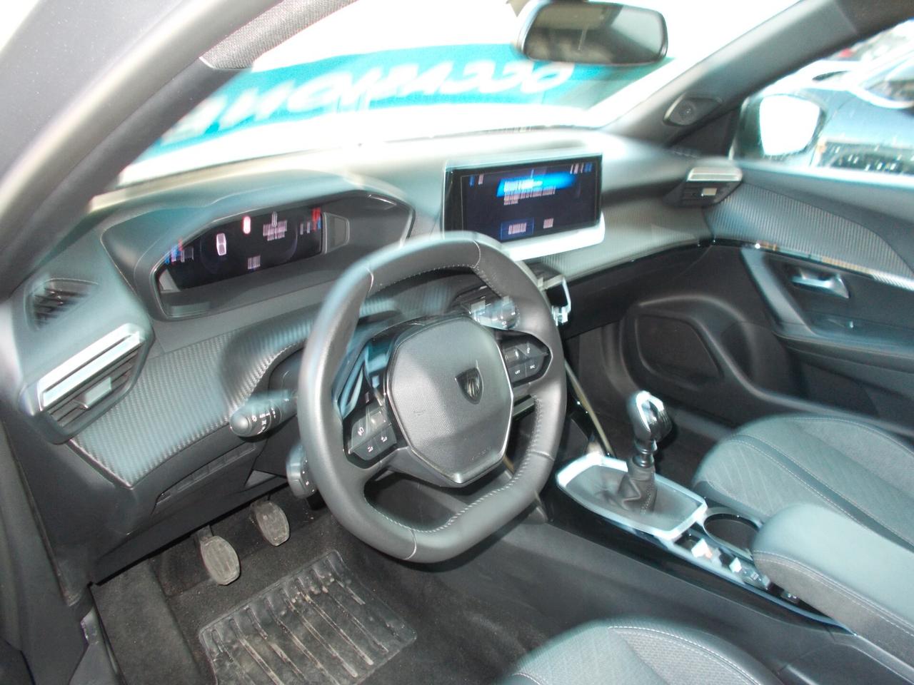 Peugeot 2008 PureTech 100 S&S Allure