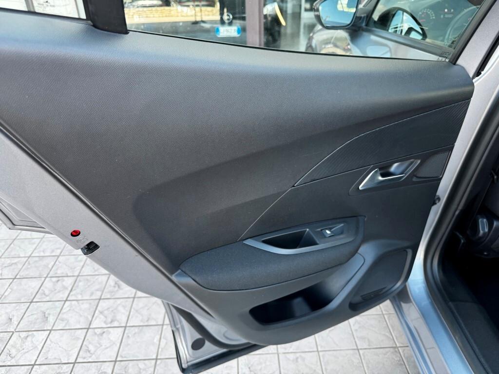 Peugeot 2008 1.2 Benzina Active Pack S&s 130cv Eat8