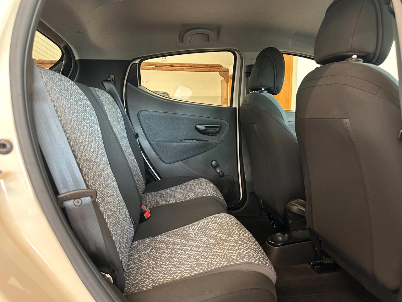 LANCIA YPSILON 1.0 FIREFLY HYBRID ECOCHIC GOLD S&S