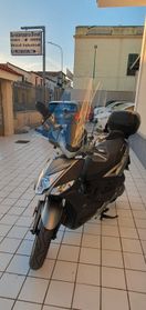 Kymco Agility 125 R16 Plus solo 2.200 km