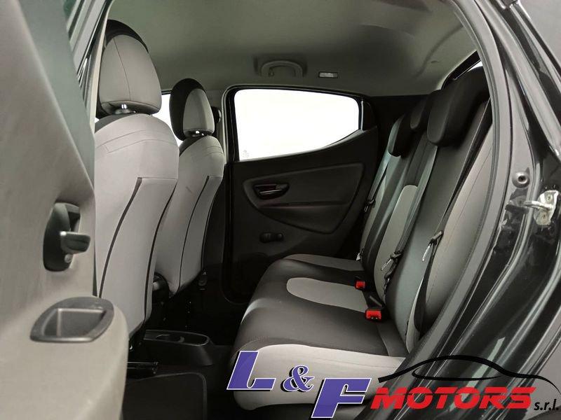 Lancia Ypsilon 1.2 69cv Gold