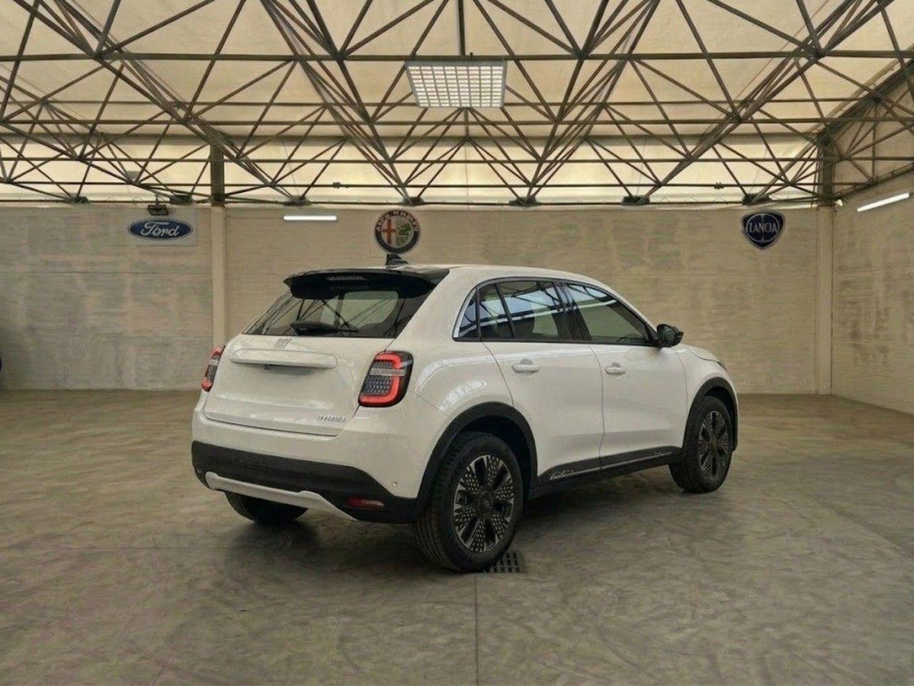 FIAT 600 IV 2023 - 600 1.2 Business 100cv