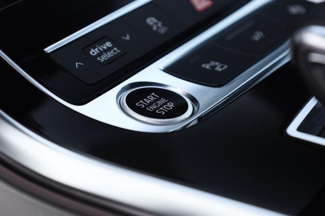 AUDI Q8 50 TDI S-Line 286 CV quattro tiptronic sline