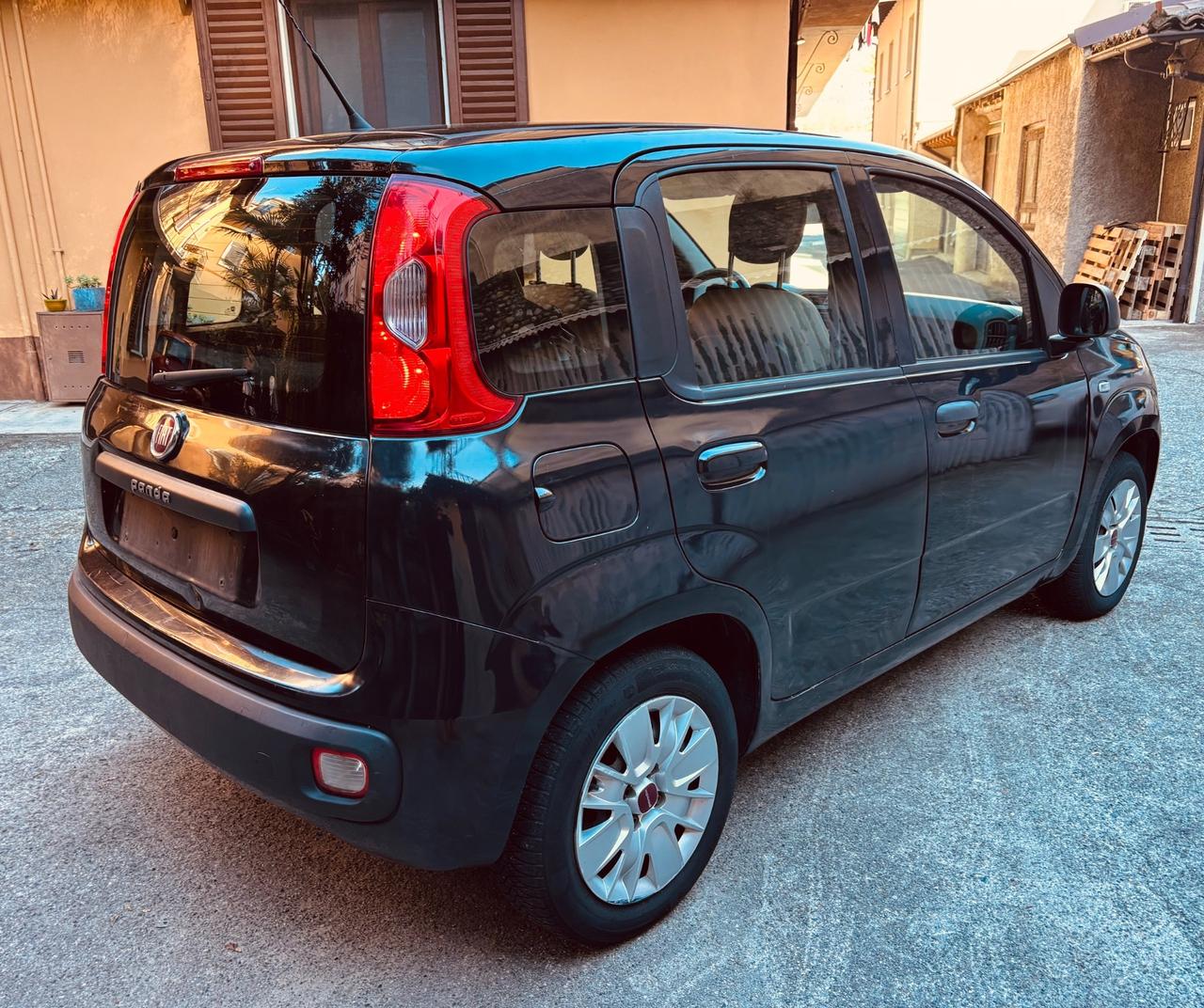 Fiat Panda 1.2 Lounge-euro 6-5 posti-94.000 km