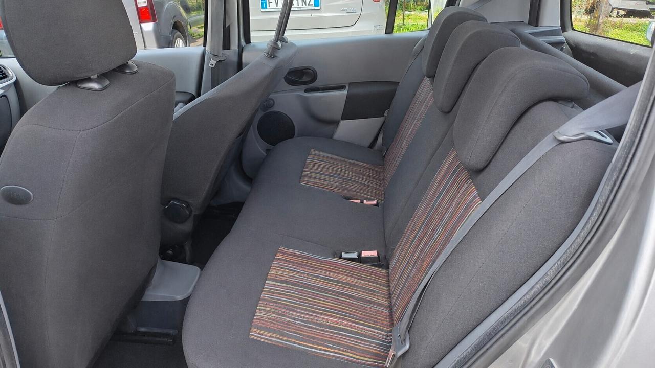 RENAULT Modus 1.2 16V Dynamique
