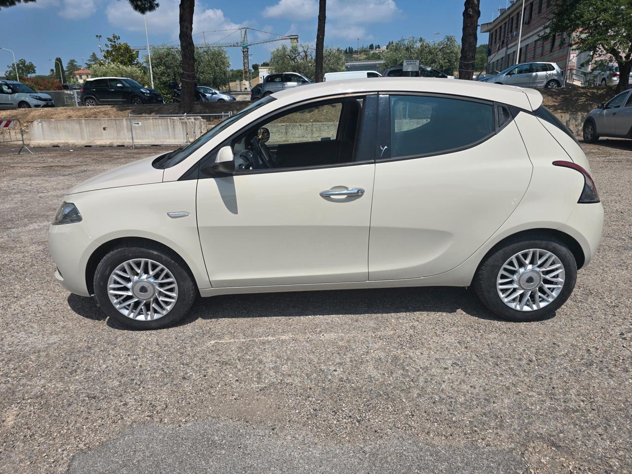 Lancia Ypsilon 1.3 MJT 16V 80 CV 5 porte S&S Mya