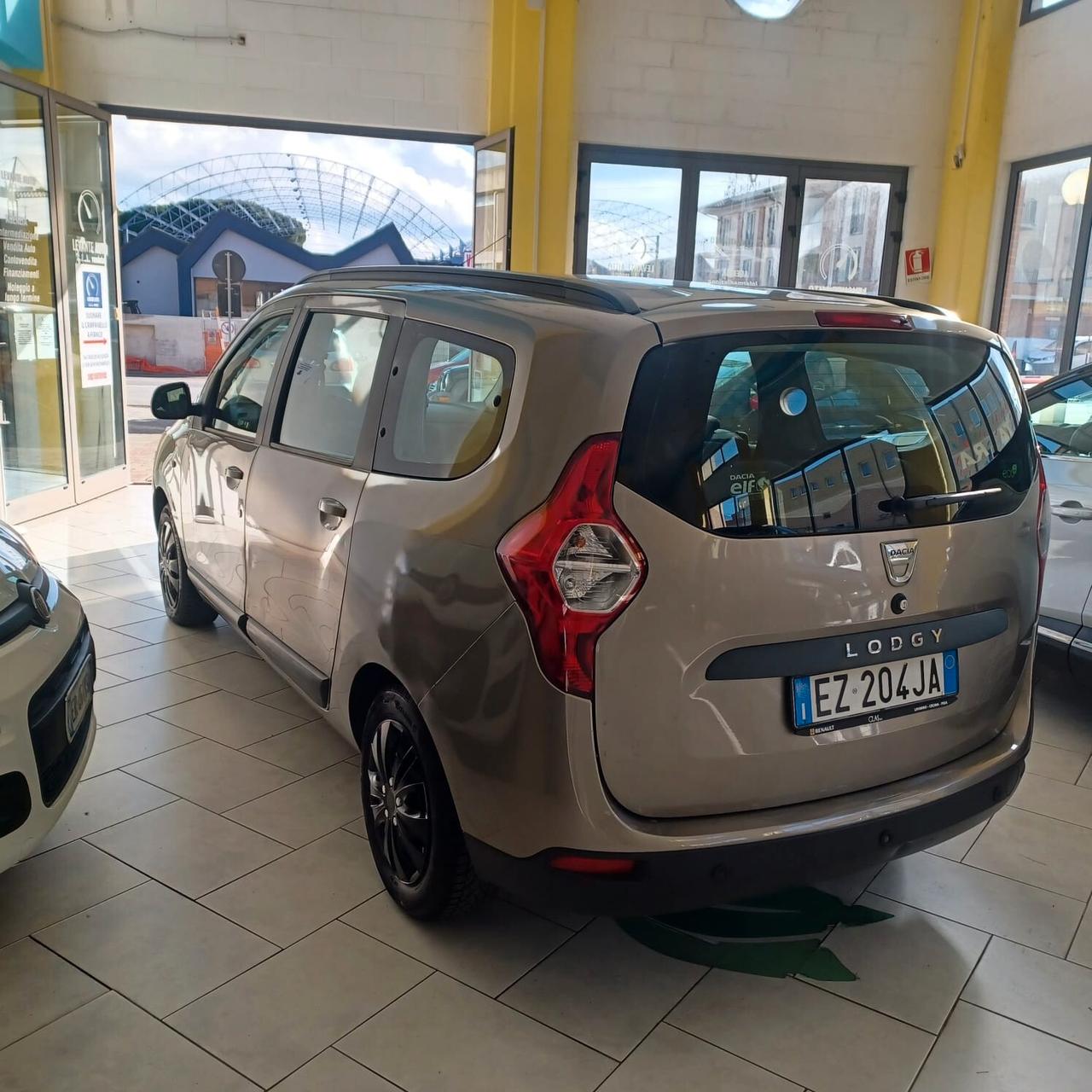 7 POSTI DACIA LODGY 1.5 DIESEL BEN CONSERVATA