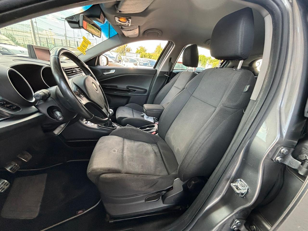 Alfa Romeo Giulietta 1.6 JTDm-2 105 CV Exclusive