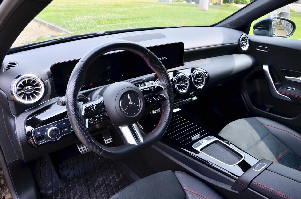 MERCEDES-BENZ A 200d SEDAN PREMIUM AMG 150cv AUTO, SERVICE UFF MERCEDES, UFF ITALIANA, UNICOPROP, EURO 6D, NAVI, RETROCAMERA, PERMUTE