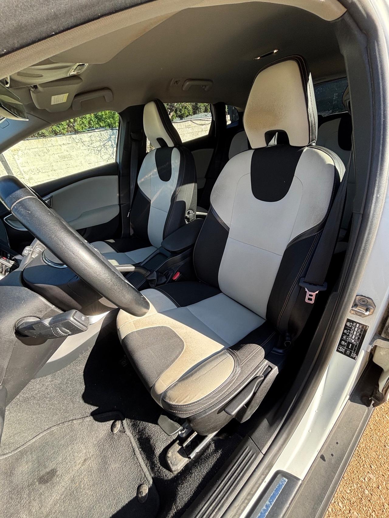 Volvo V40 Cross Country D2 1.6 Summum