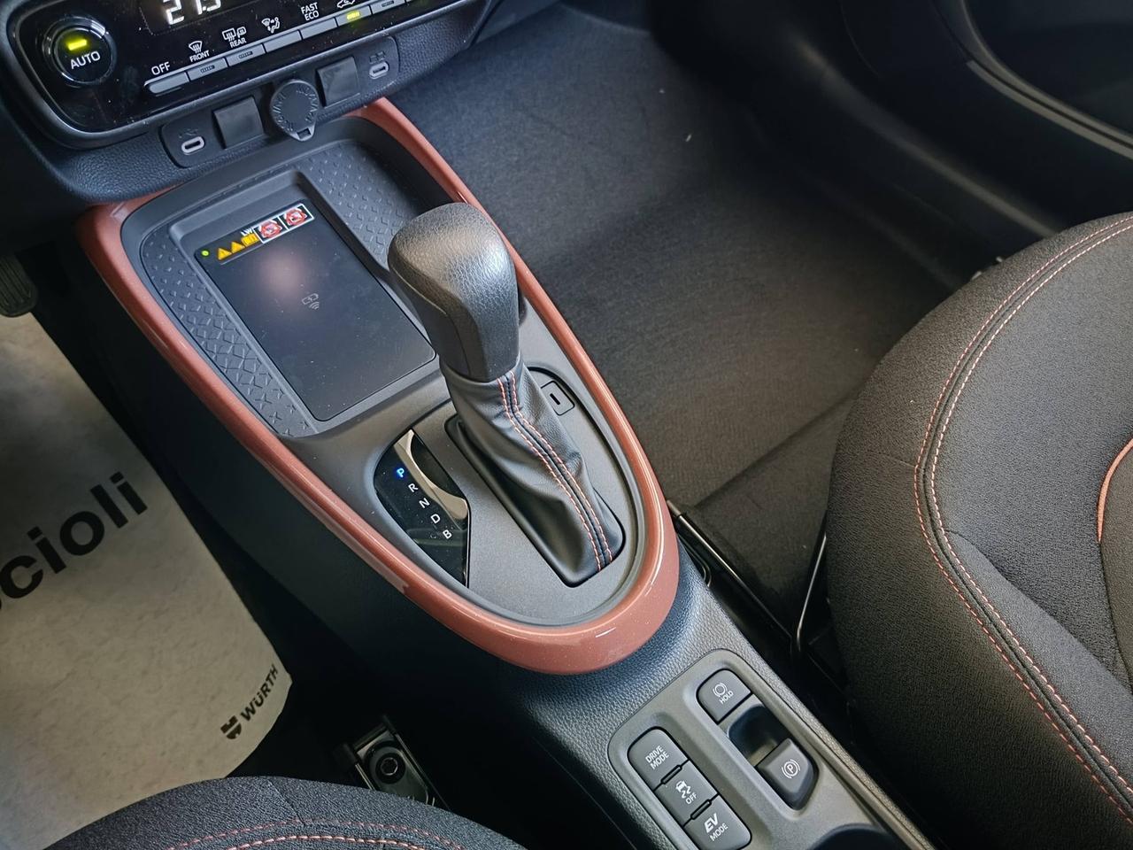 TOYOTA AYGO X HEV ICON MC26