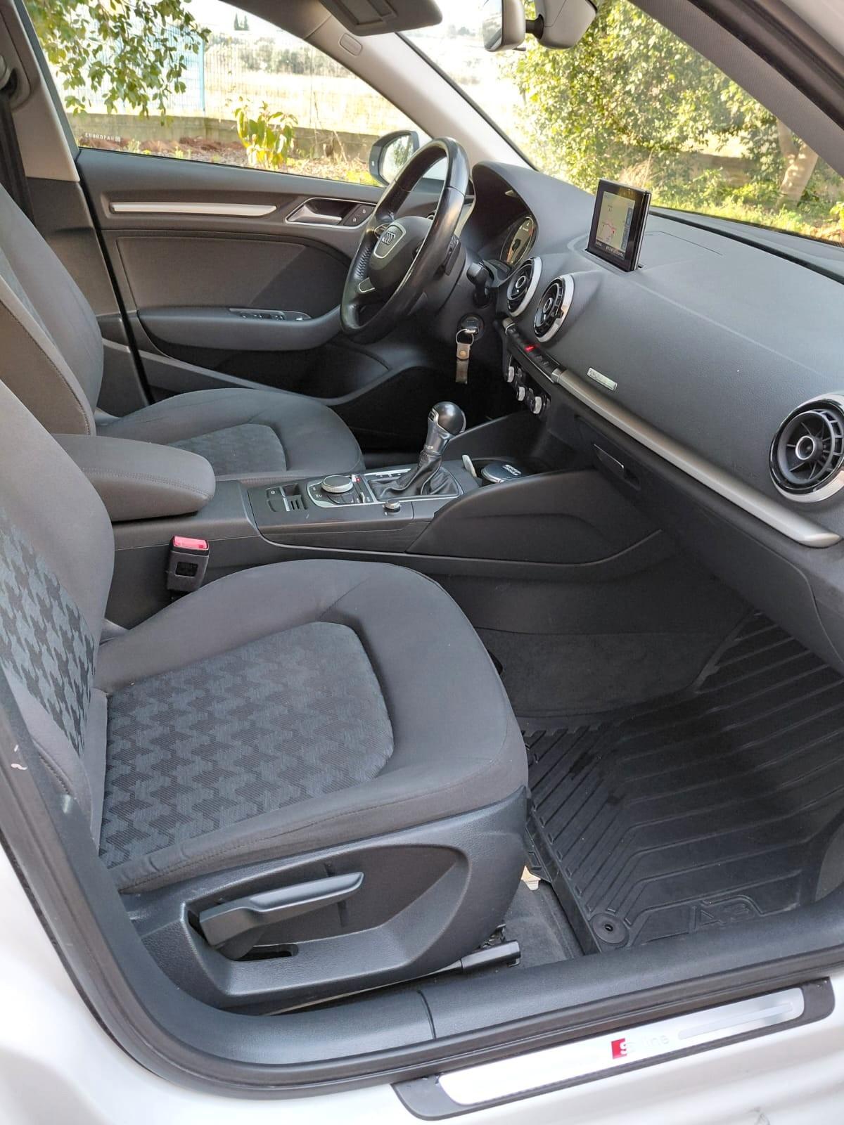 Audi A3 SPB 1.6 TDI clean diesel quattro Ambition