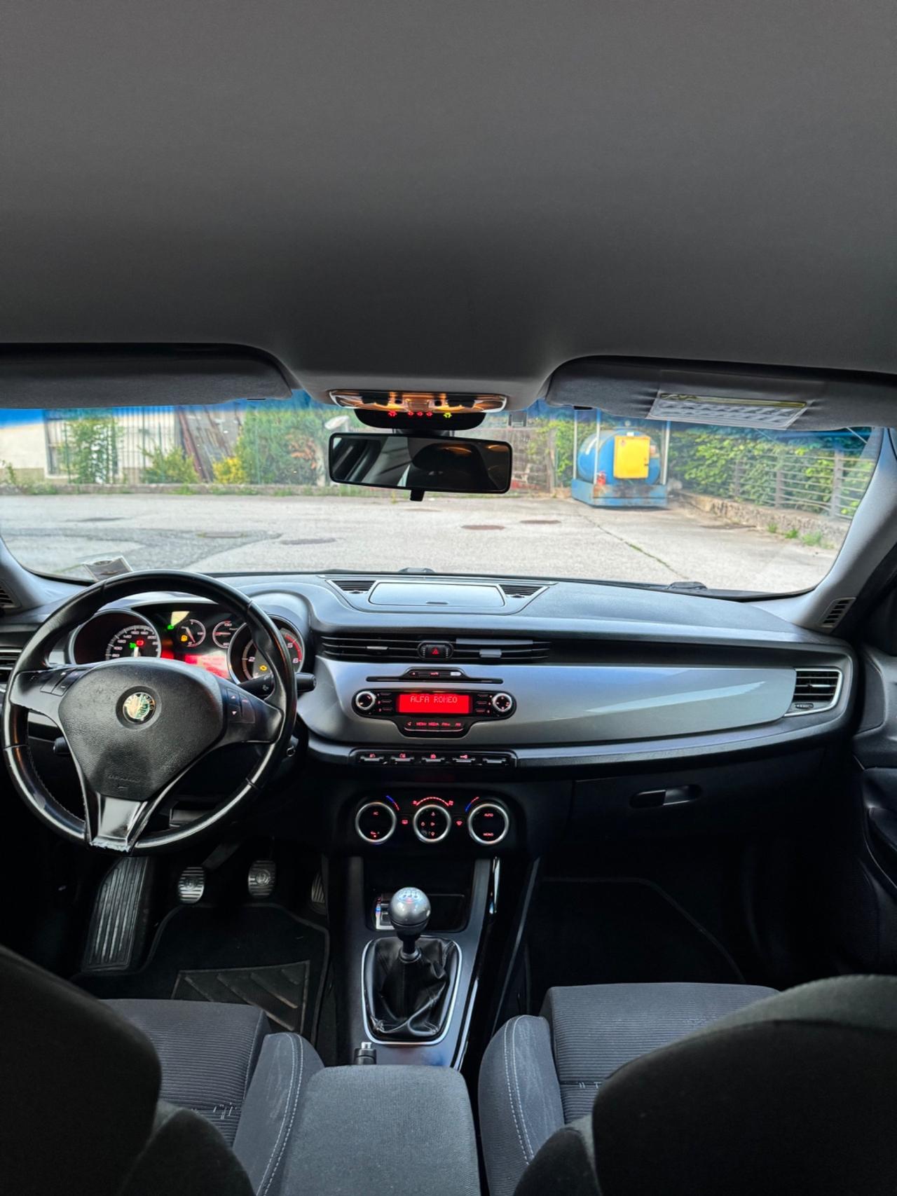 Alfa Romeo Giulietta 2.0 JTDm-2 140 CV Distinctive