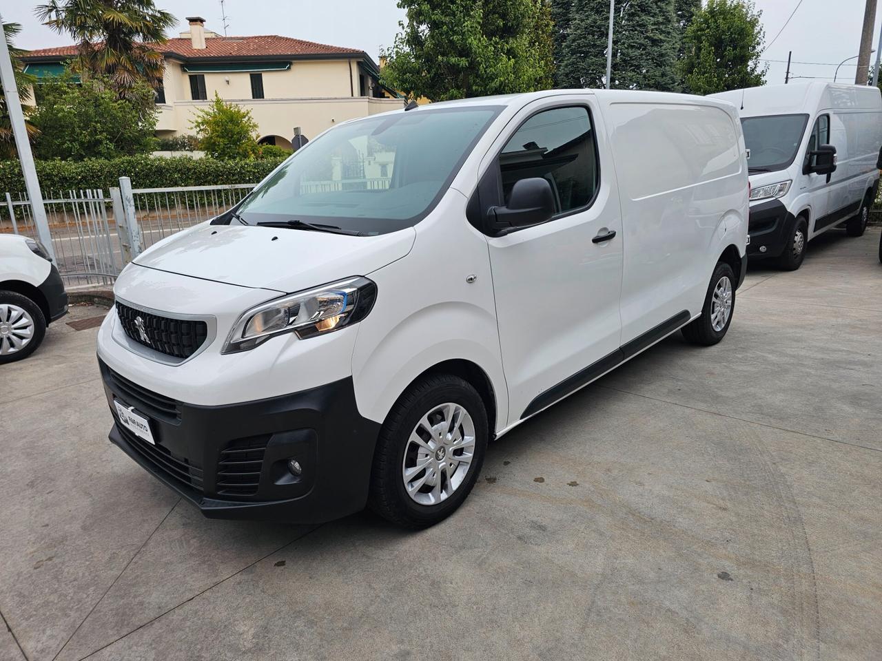 PEUGEOT EXPERT / 2016 / 4P / FURGONE 2.0 BLUEHDI 120 PREMIUM STANDARD