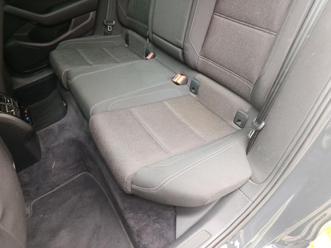 Volkswagen Passat Business 2.0 TDI #9251