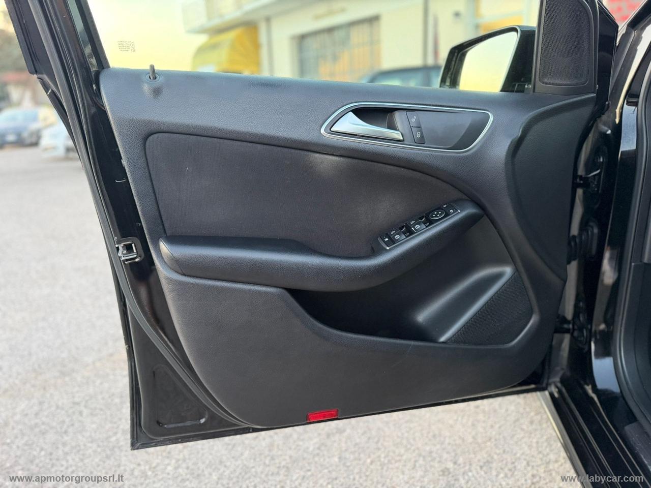 MERCEDES-BENZ B 180 CDI BlueEFFICIENCY Executive