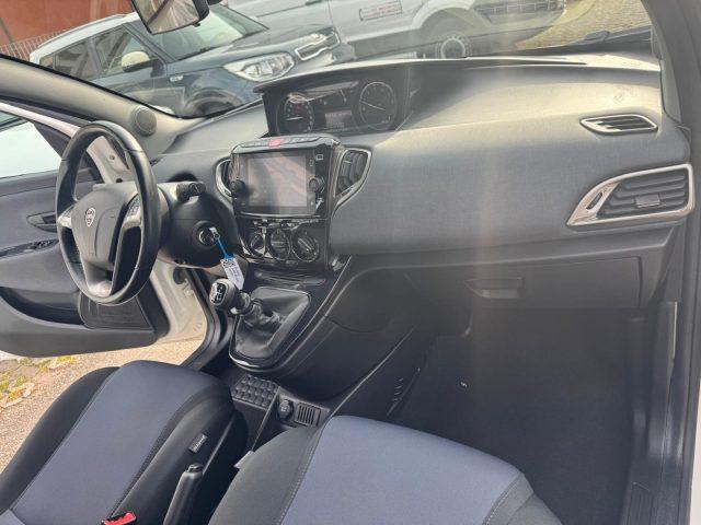 LANCIA Ypsilon 1.0 FireFly 5 porte S&S Hybrid Ecochic Gold
