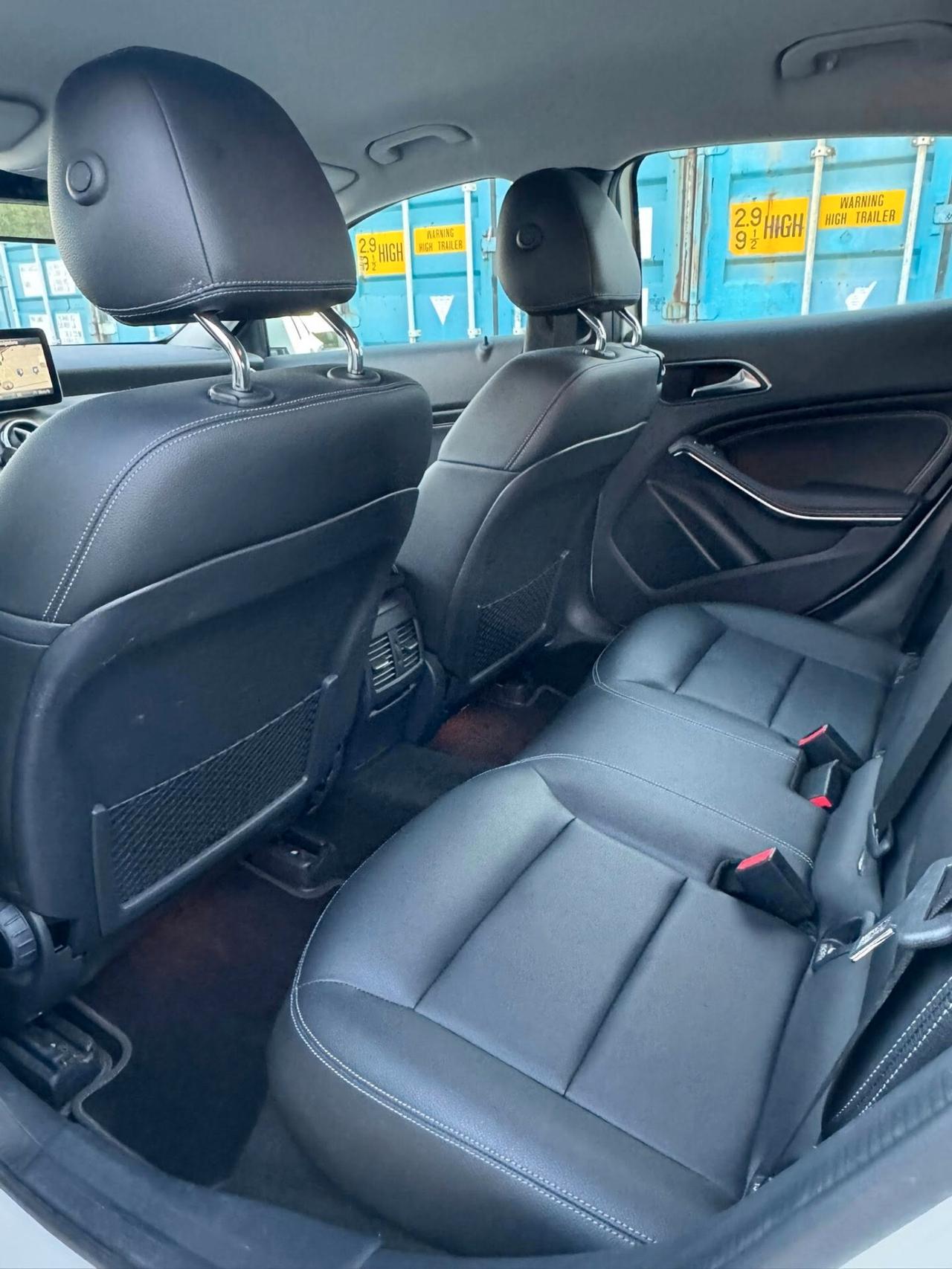 Mercedes-benz GLA 200 180 d Automatic Premium