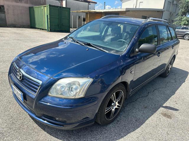 TOYOTA Avensis 2.0 D-4D 16V Station Wagon