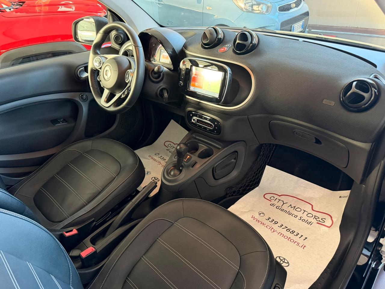 Smart ForTwo 70 1.0 Prime Navi Pelle