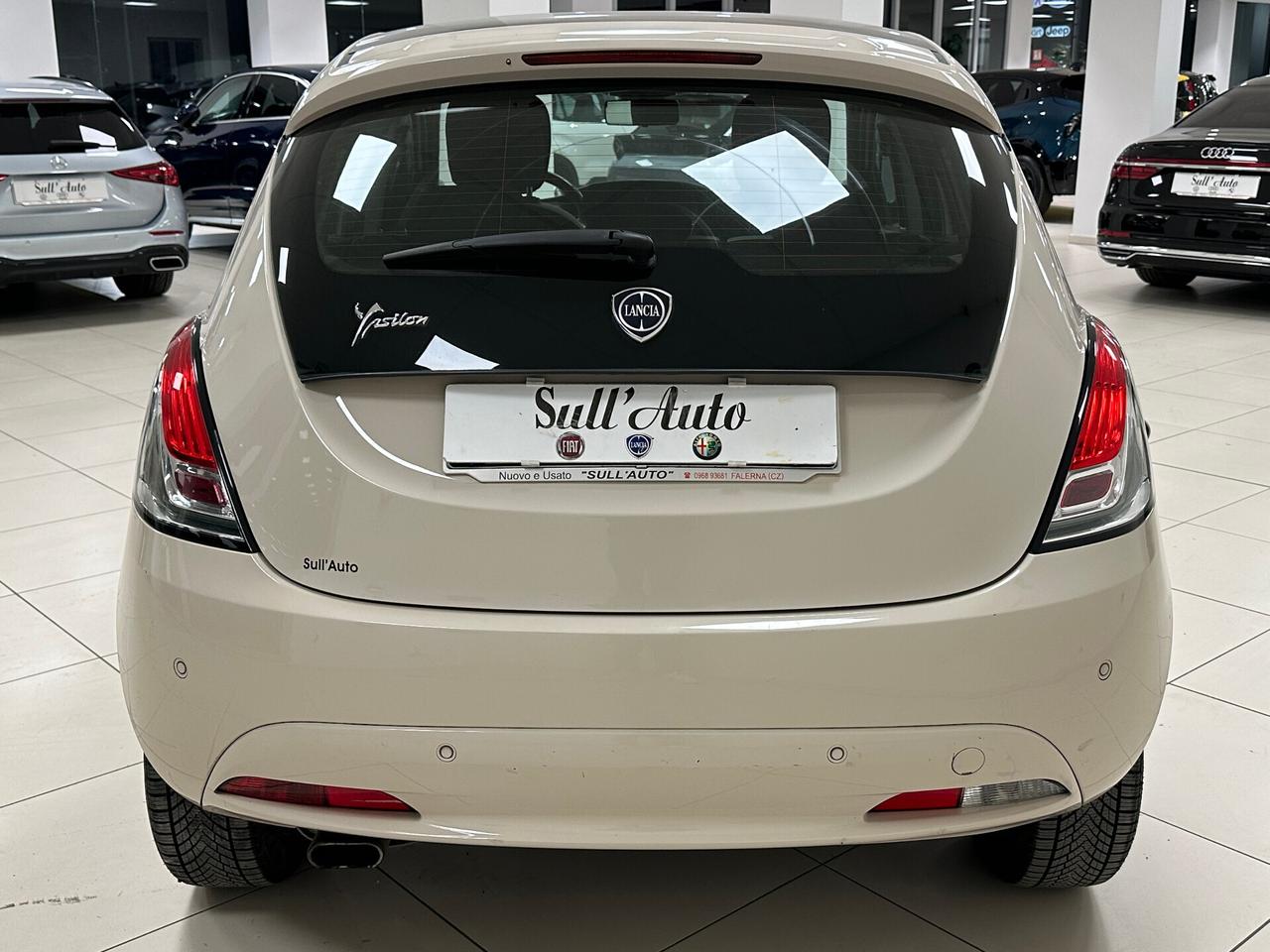 Lancia Ypsilon 1.2 69 CV 5P GPL Ecochic Gold 2017