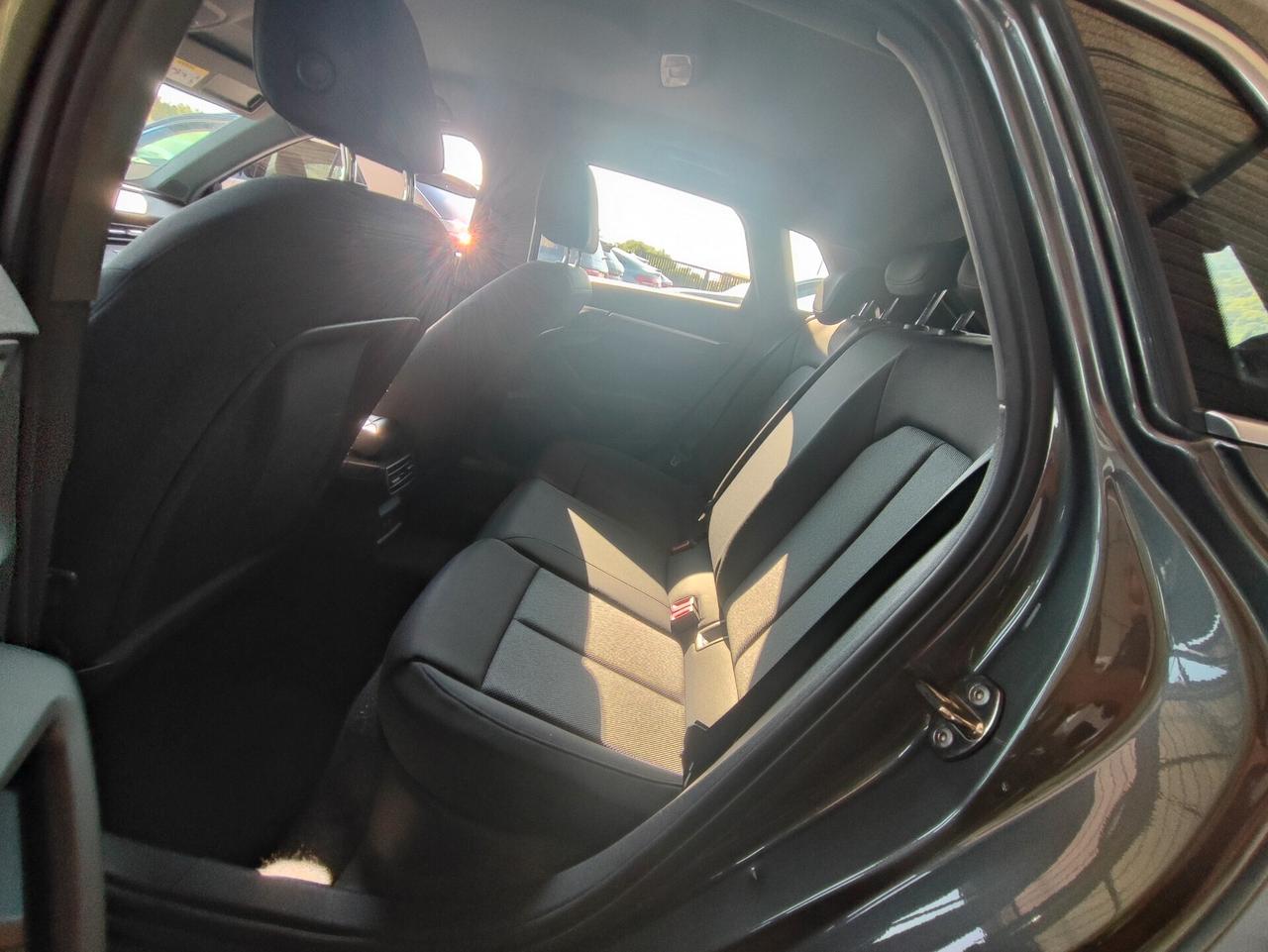 Audi A3 SPB 30 g-tron S tronic line edition